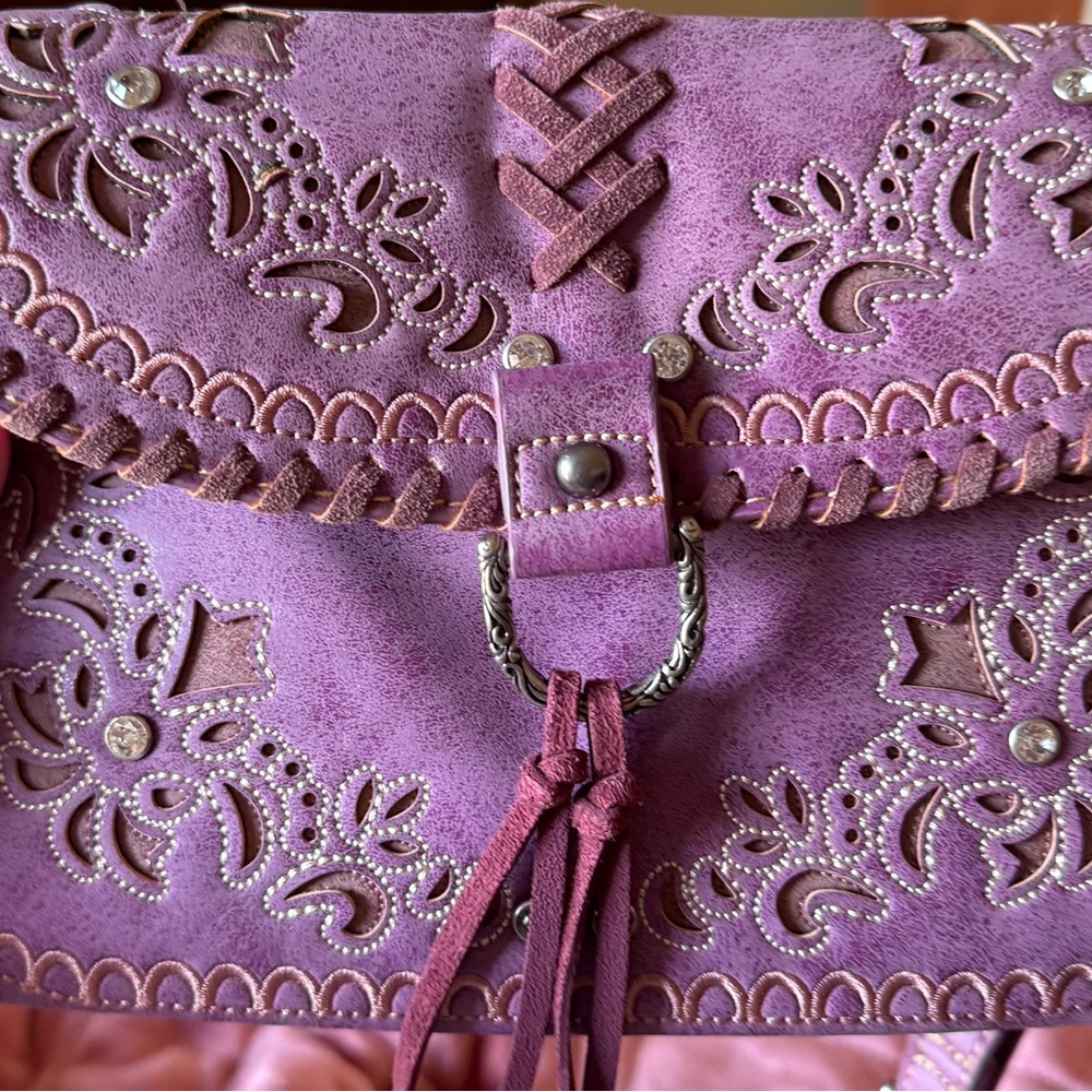 Montana West Purple Crossbody Bag with Embroidery. Like New. Non smoking no pet - Picture 5 of 9